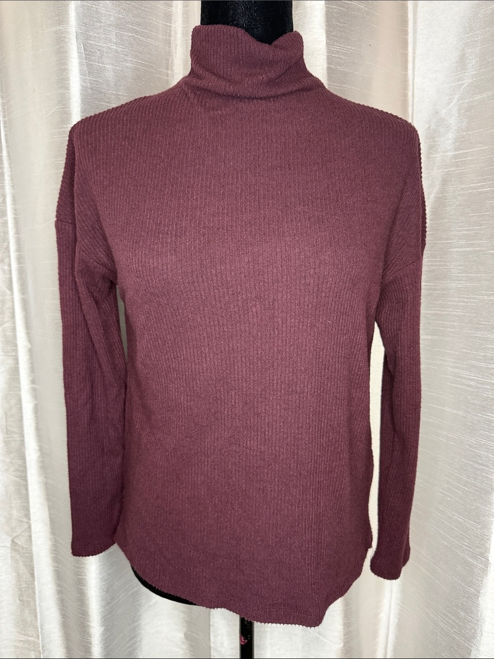 A New Day Mock Turtleneck Top Ribbed Burgundy Drop Shoulder Fall Women’s XS